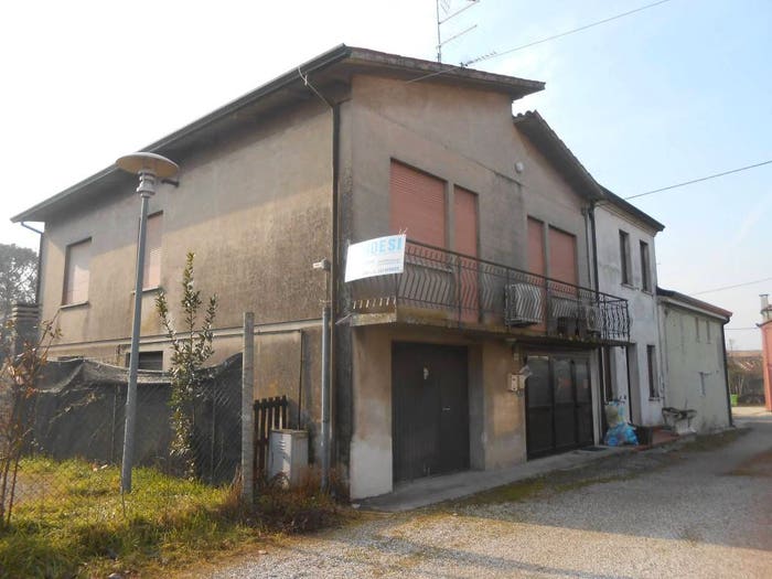 Casa quadrilocale in vendita in Via A De Paoli, Centro, Polesella