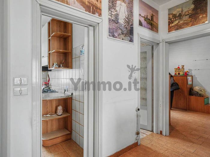 Appartamento con 6 locali in vendita in Via Giovanni Pascoli, Centro, Lurate Caccivio