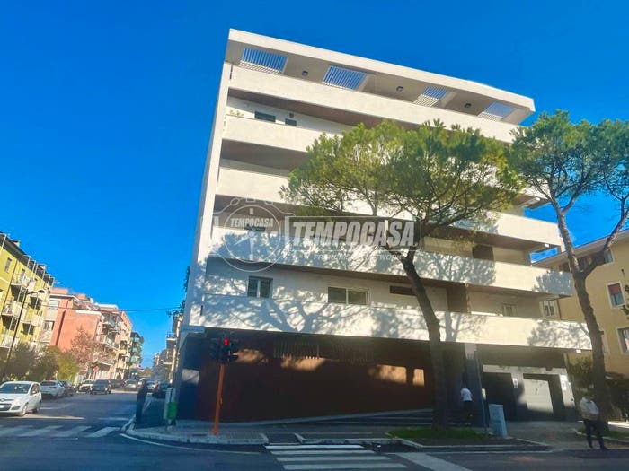 Appartamento trilocale in vendita in Via Benedetto Croce, Stadio Lungomare Colombo, Pescara
