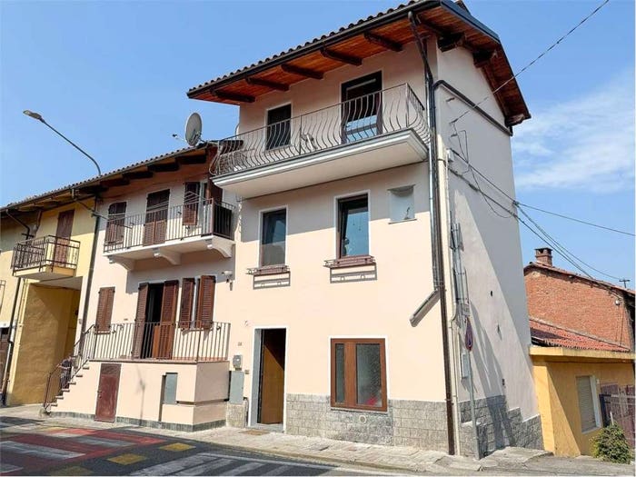Casa con 5 locali in vendita in Via Roma, Berzano di San Pietro