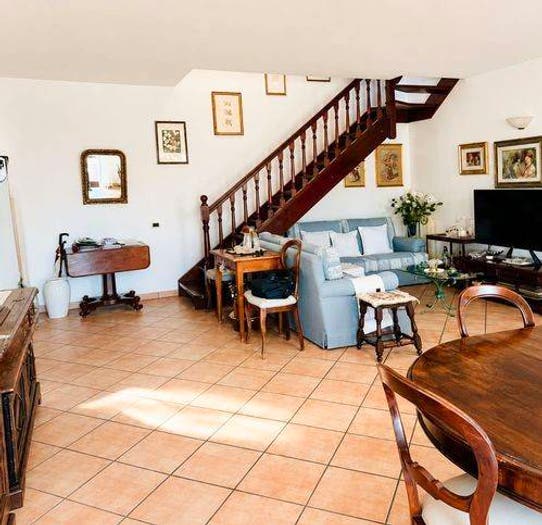 Appartamento con 6 locali in vendita in Via Cavaiola, Fontia Fossola Fossone, Carrara