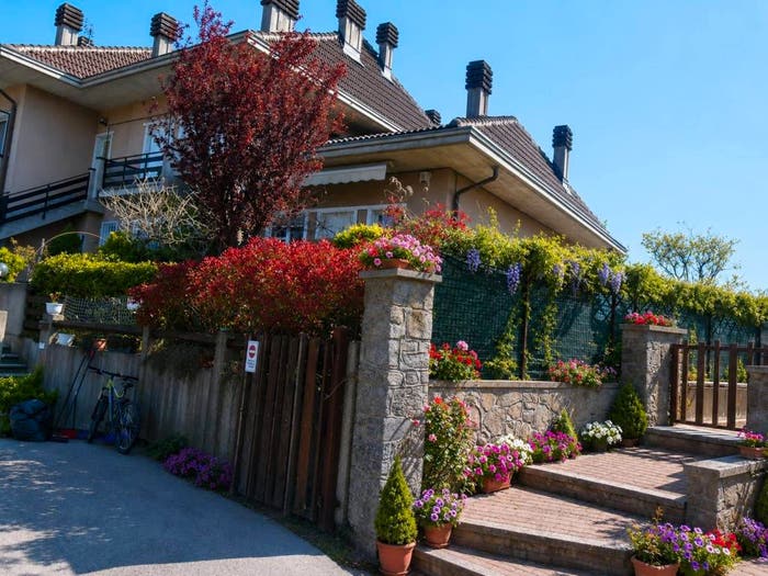 Casa con 6 locali in vendita in Bossolasco