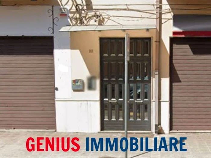 Appartamento con 6 locali in vendita in Via Dei Fiori, Biancavilla