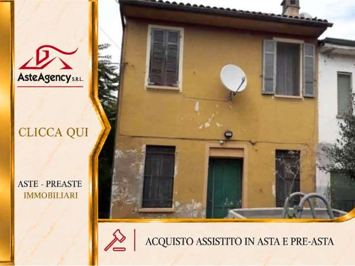 Casa con 5 locali in vendita in Via Garibaldi, Centro, Gambarana