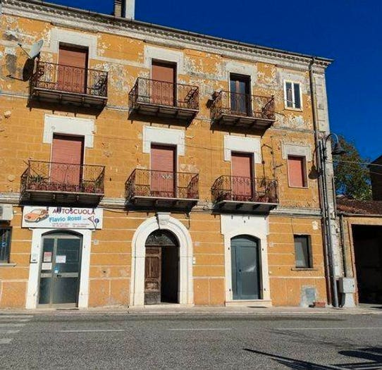 Appartamento con 5 locali in vendita in Via Isernia, Centro, Colli a Volturno