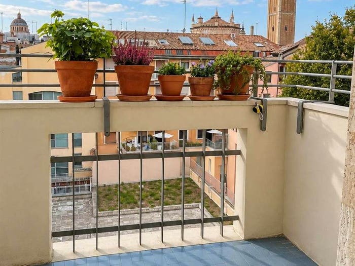 Appartamento con 6 locali in vendita in Centro Storico, Parma