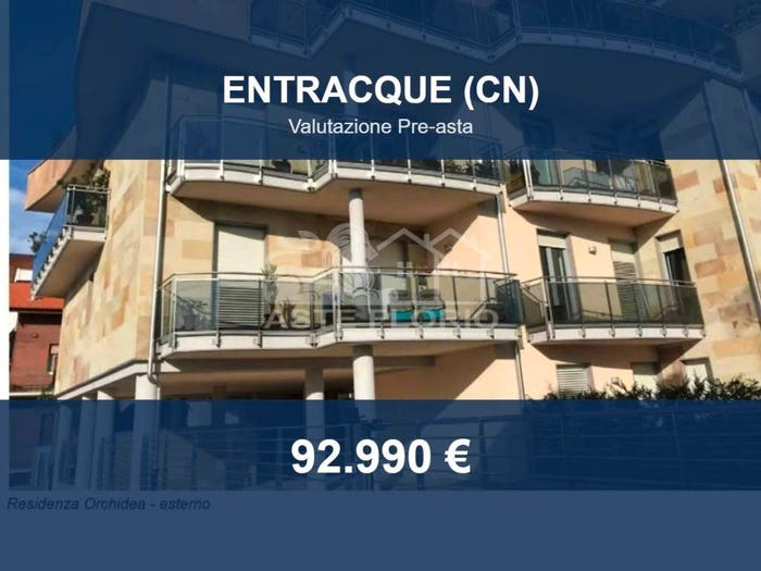 Appartamento trilocale in vendita in Via Albaretto, Entracque