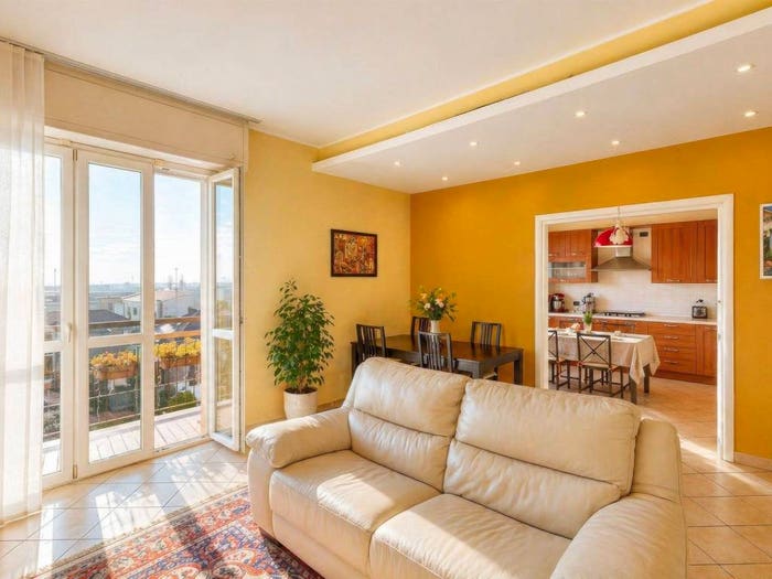 Appartamento trilocale in vendita in Via Cesare Battisti, Cascina del Bruno, Arcore