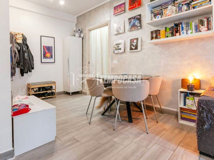 Appartamento bilocale in vendita in Via Val Lagarina, Roserio, Milano
