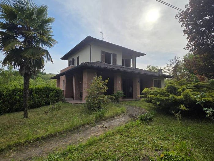 Casa con 6 locali in vendita in Corso Alba, Corso Alba Variglie, Asti
