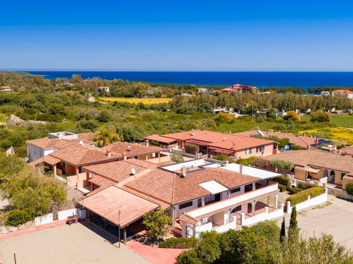 Casa con 6 locali in vendita in Torre Di Barì, Bari Sardo