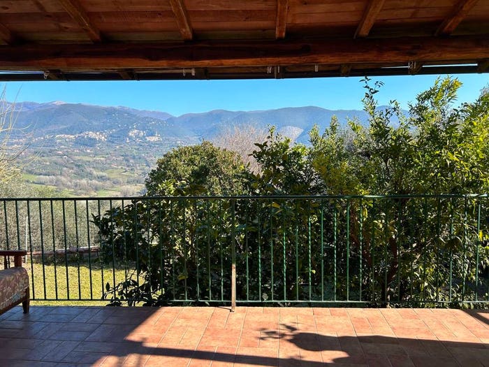 Appartamento con 6 locali in vendita in Via Ottorino Caproni, San Luigi, Poggio Mirteto