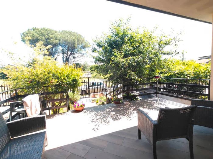 Casa con 6 locali in vendita in Via Milano, Amorosi