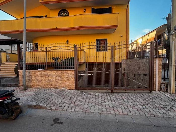 Casa con 5 locali in vendita in Via Luca Giordano, Centro, Mugnano di Napoli