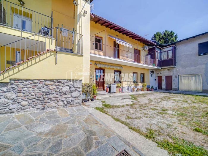 Appartamento bilocale in vendita in Via Alessandro Manzoni, Brunello