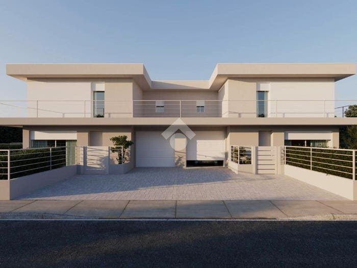 Casa trilocale in vendita in Viale Monte Grappa, Centro, Castel Goffredo