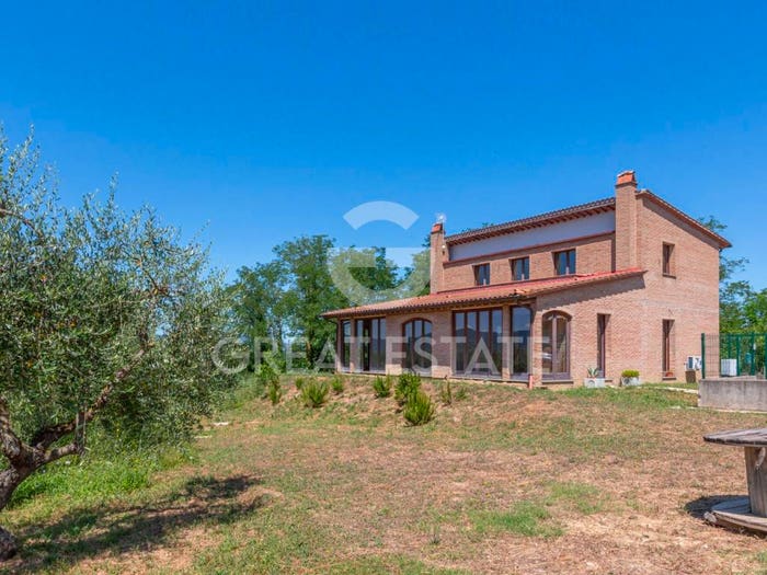 Casa con 6 locali in vendita in Città della Pieve