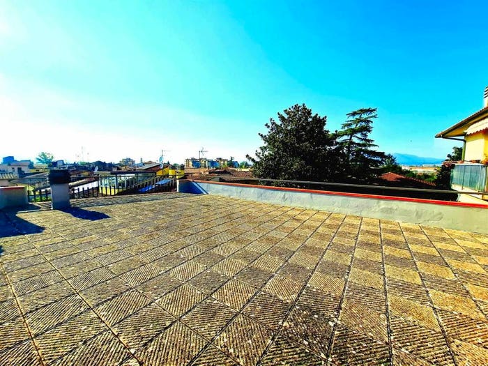 Casa con 6 locali in vendita in Via Pistoiese, San Donnino, Campi Bisenzio