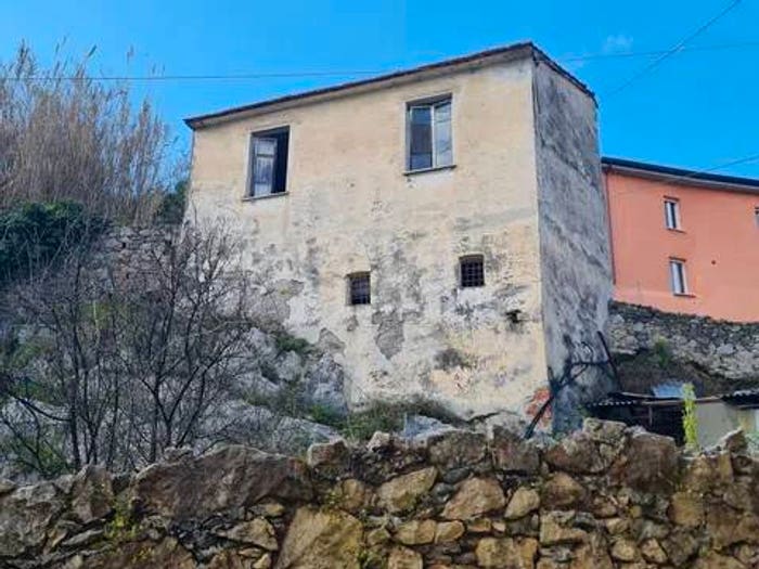 Casa quadrilocale in vendita in Via Mortanedo, Romito Magra, Arcola
