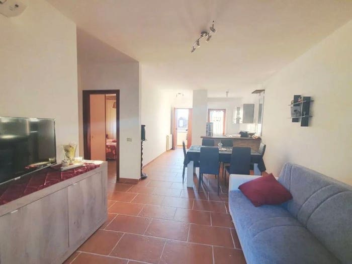 Appartamento trilocale in vendita in Area Residenziale Semiperiferia Bolsena, Bolsena