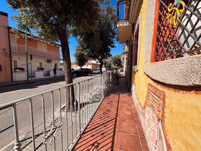 Appartamento trilocale in vendita in Via Nazionale, Centro, Posada