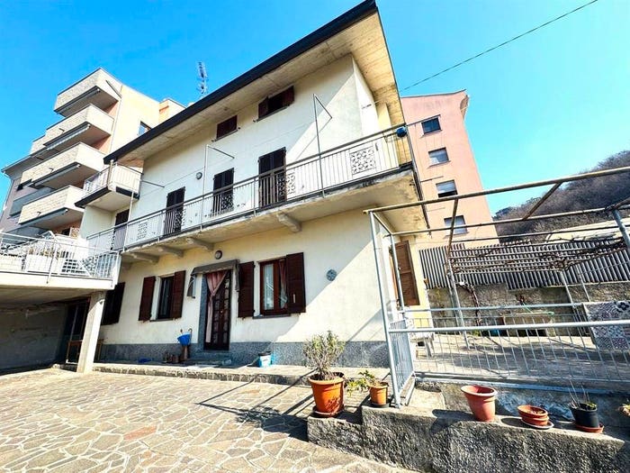 Casa con 6 locali in vendita in via mandamentale, Centro, Calolziocorte