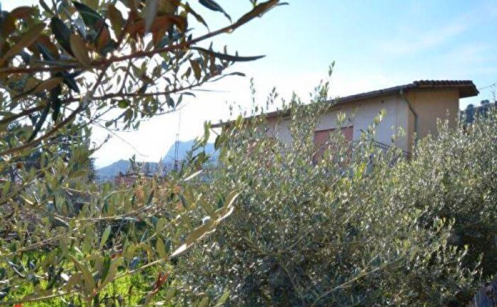 Casa con 6 locali in vendita in Monreale