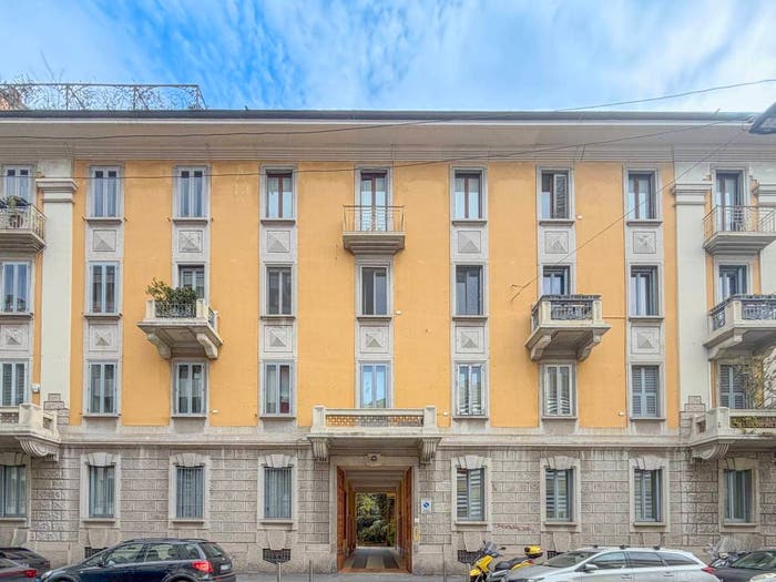 Appartamento trilocale in vendita in Via Giulio Uberti, Indipendenza, Milano
