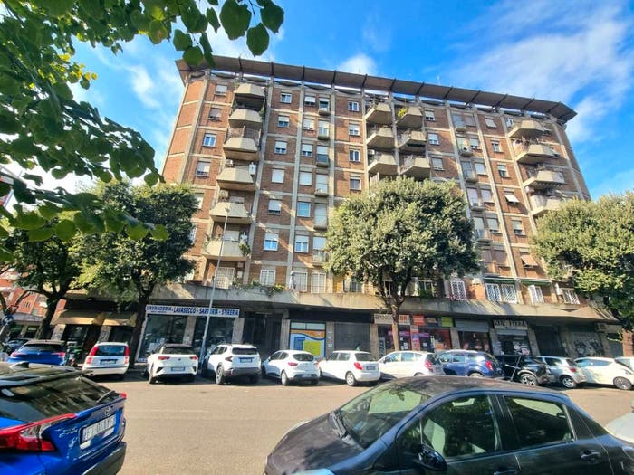 Appartamento trilocale in vendita in Piazza dei Cavalieri del Lavoro, Cinecittà, Roma