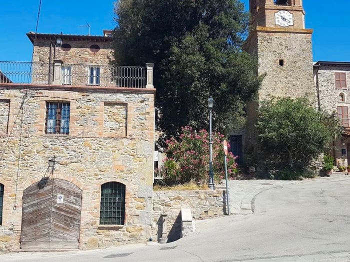 Appartamento con 6 locali in vendita in Via Enrico Fermi, Castiglione Della Valle, Marsciano