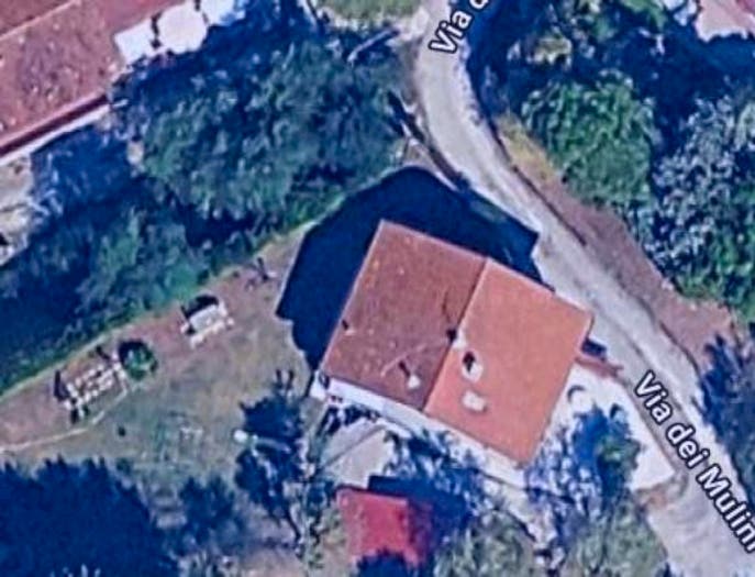 Appartamento con 6 locali in vendita in Via dei Tre Mulini, Collesalvetti