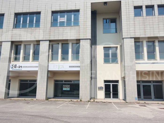Casa con 6 locali in vendita in via antonio durante, Centro, Prata di Pordenone