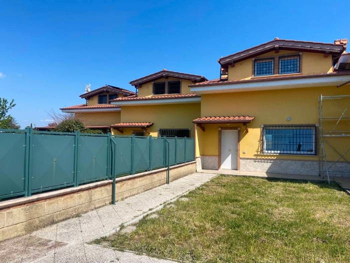 Casa con 5 locali in vendita in Via Cannetacci, Mentana