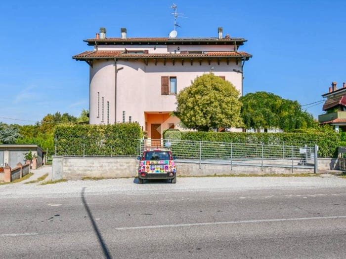 Appartamento trilocale in vendita in Via Nazionale, Gallo, Poggio Renatico