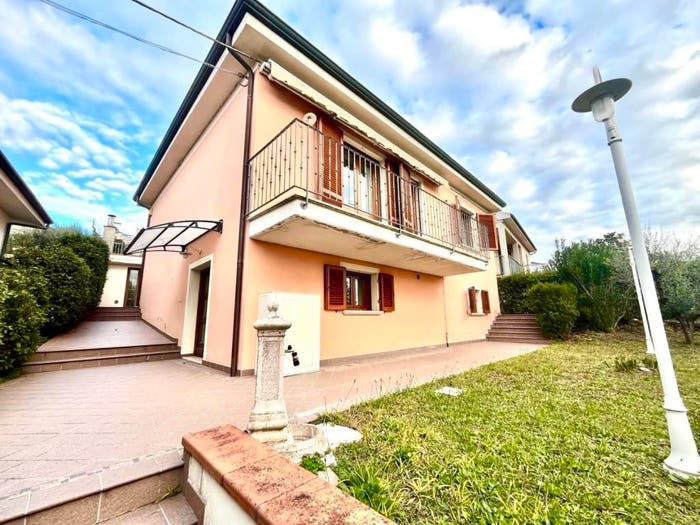 Casa con 5 locali in vendita in Montopoli, Montopoli in Val d'Arno