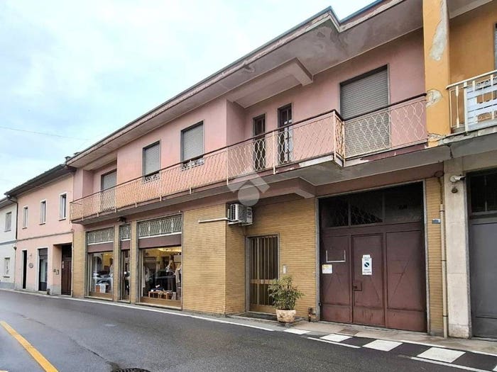 Casa con 6 locali in vendita in Via Dante, Centro, Inveruno