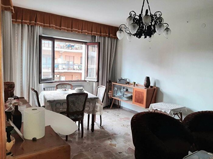 Appartamento quadrilocale in vendita in Via Lorenzo Cardone, Mater Domini Cavita, Catanzaro