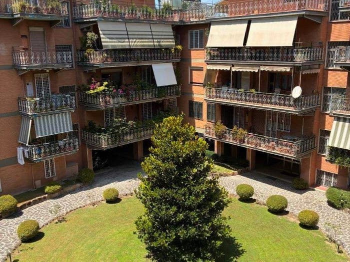 Appartamento con 6 locali in vendita in Via Portuense, Portuense, Roma