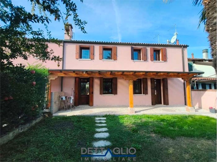 Casa quadrilocale in vendita in VIa Porto Menai, Piazza Vecchia, Mira