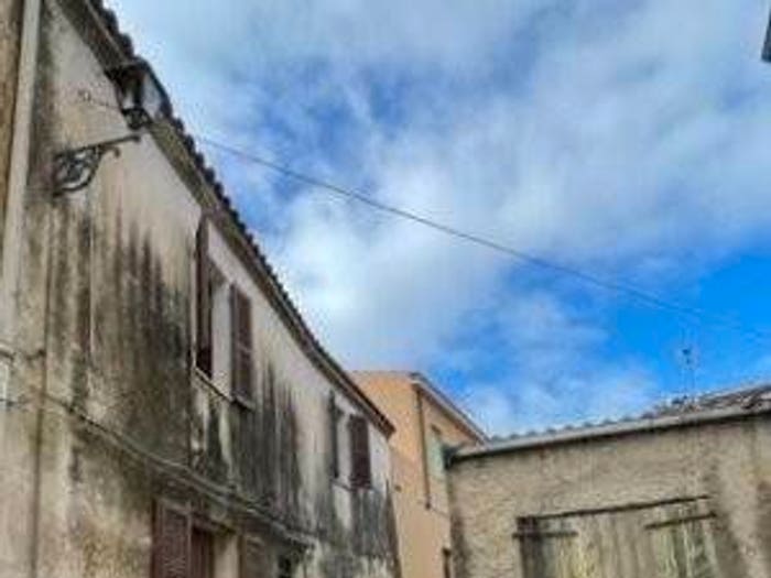 Casa con 6 locali in vendita in Via Camillo Benso di Cavour, Centro, Tresnuraghes