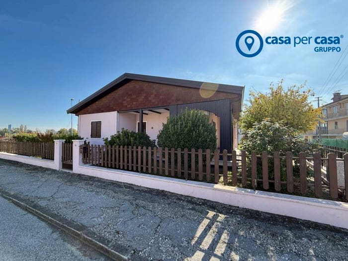 Casa trilocale in vendita in Papozze Via Giuseppe Di Vittorio, Braglia, Papozze