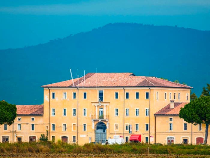 Casa con 6 locali in vendita in Via Appia, Centro, Cisterna di Latina