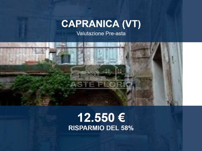 Appartamento trilocale in vendita in Vicolo Malerba, Centro, Capranica