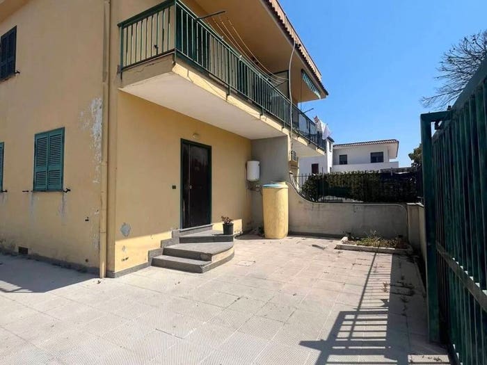 Casa trilocale in vendita in Baia Verde, Castel Volturno