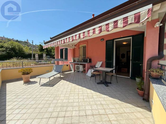 Appartamento con 6 locali in vendita in Strada Poggi, Piani Torrazza, Imperia