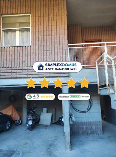 Appartamento con 5 locali in vendita in Via Carlandi, Manziana