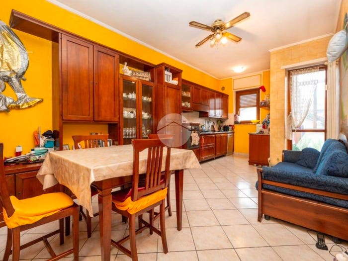 Appartamento trilocale in vendita in Via Enrico Toti, Borgaretto, Beinasco