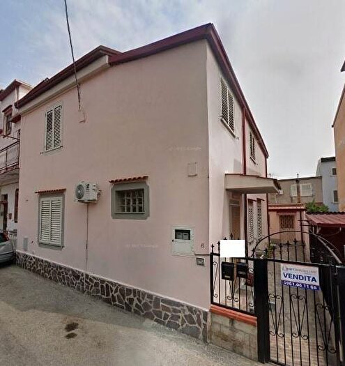 Appartamento trilocale in vendita in Via Redipuglia, Santa Maria, Catanzaro