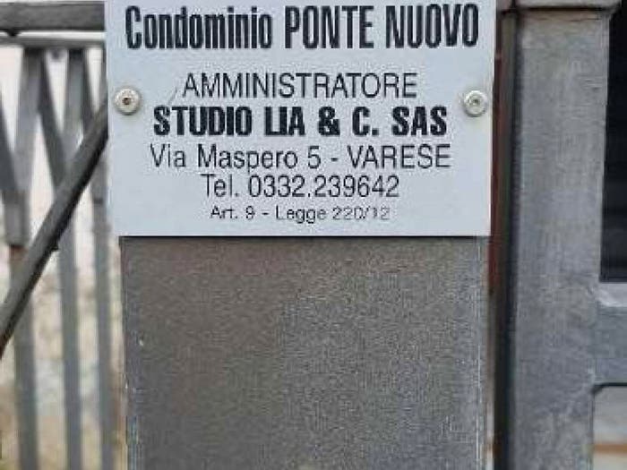 Appartamento bilocale in vendita in Via Guglielmo Marconi Brinzio VA Italia Brinzio VA, Brinzio