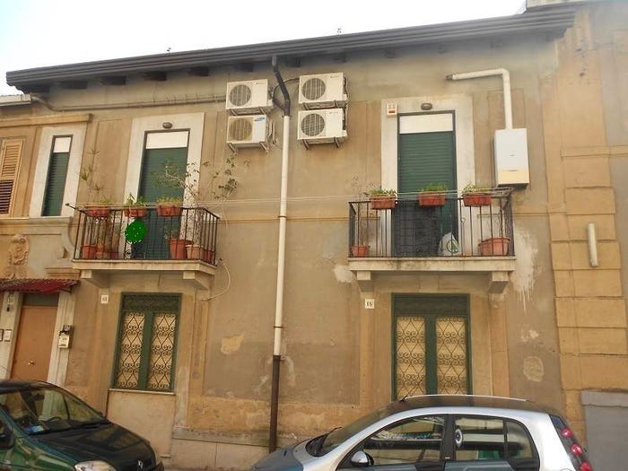 Appartamento trilocale in vendita in Via Michelangelo Rizzo, Giostra, Messina